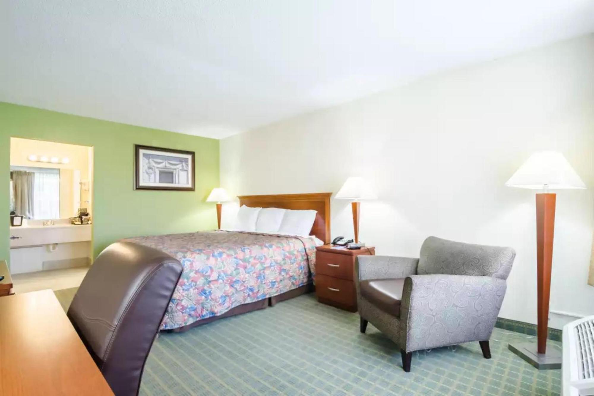 Oyo Hotel Greensboro East I 40 Exterior foto