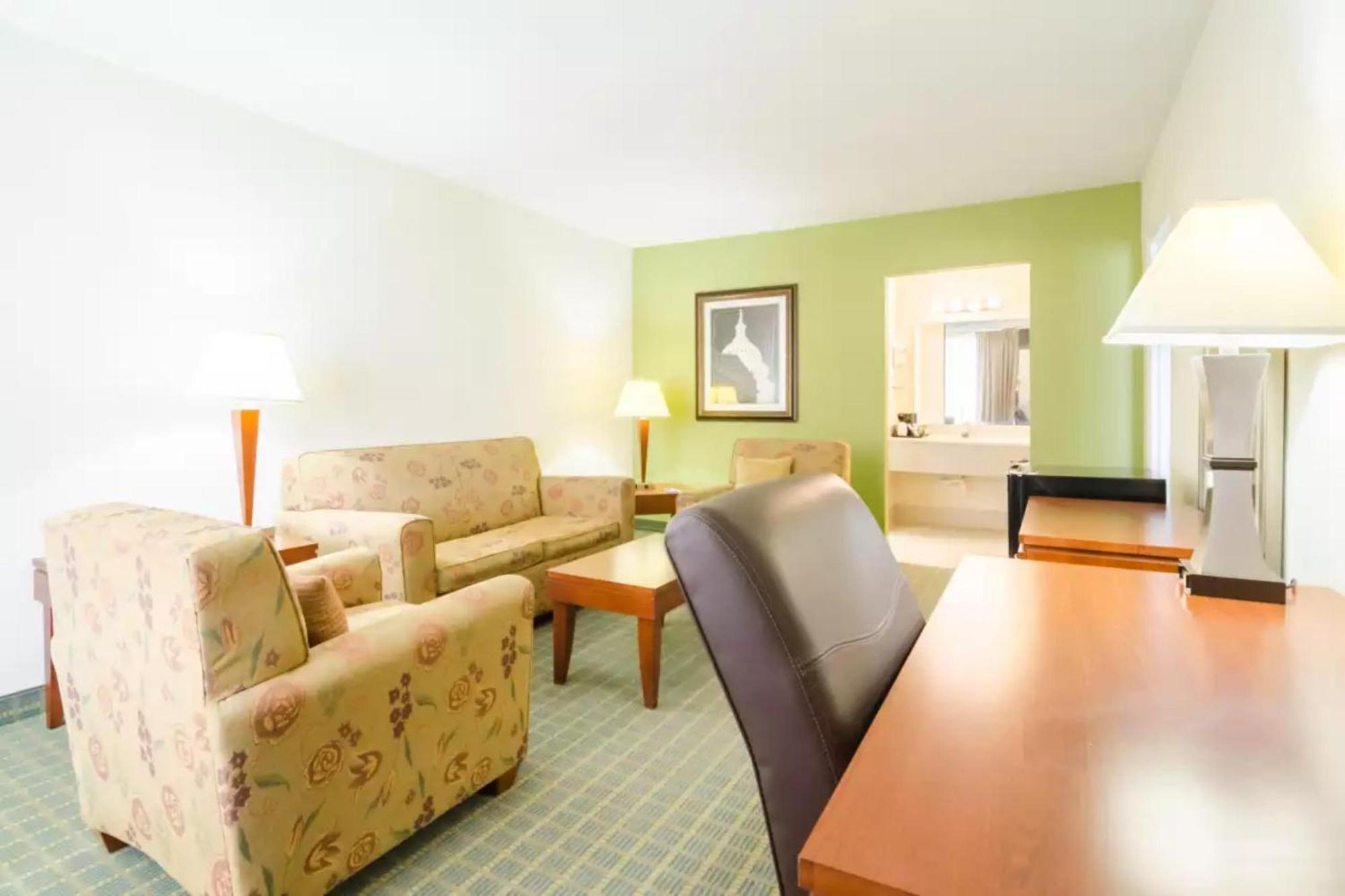 Oyo Hotel Greensboro East I 40 Exterior foto