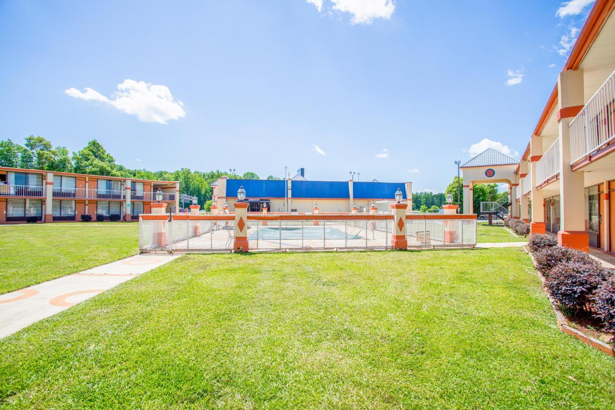 Oyo Hotel Greensboro East I 40 Exterior foto